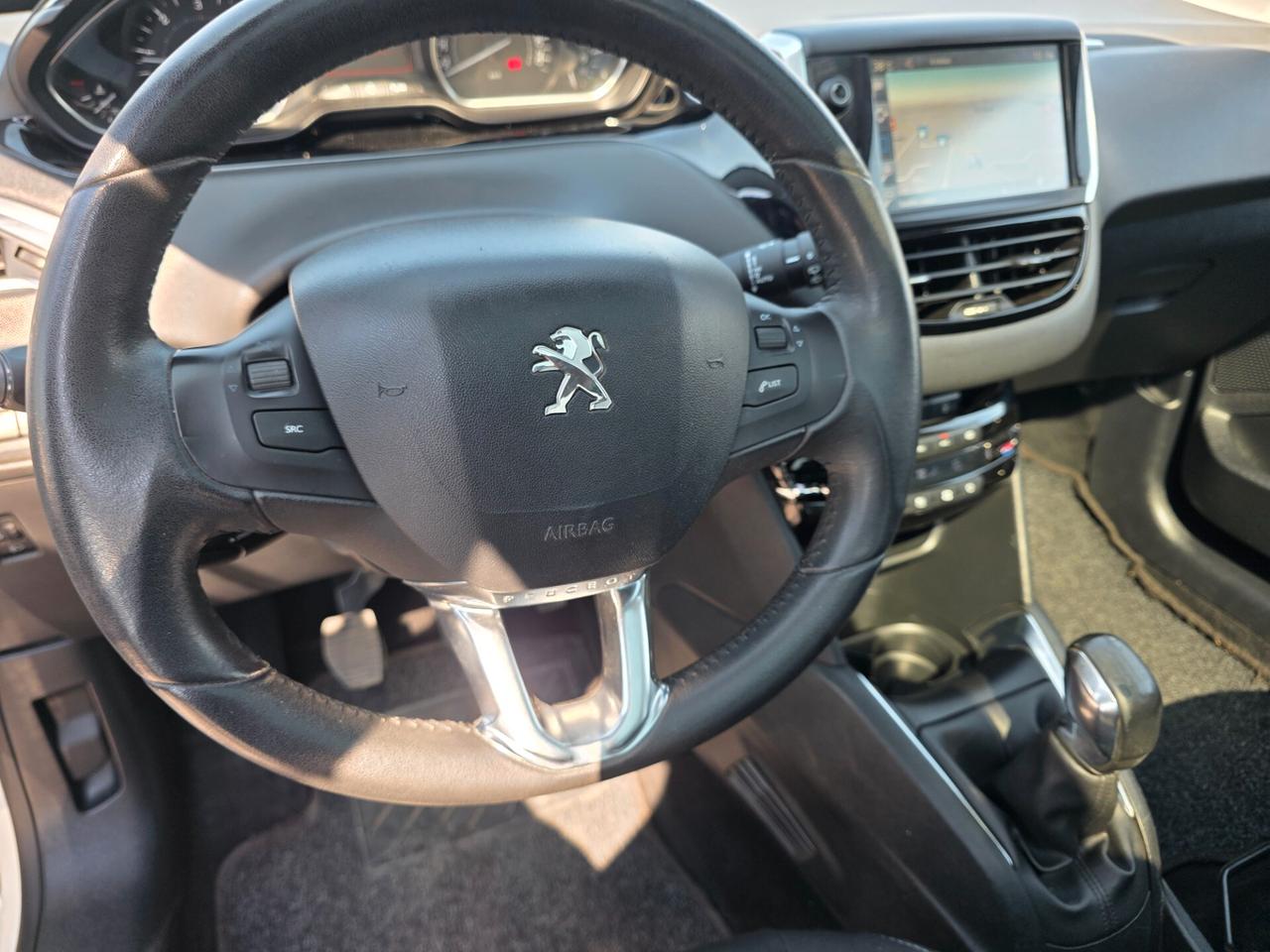 Peugeot 208 1.4 HDi 68 CV 5 porte Allure