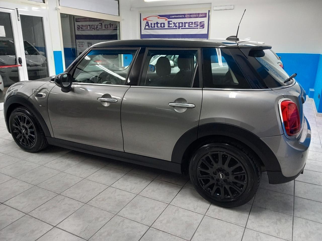 Mini One 1.5 benzina anno 2018 118 mila km