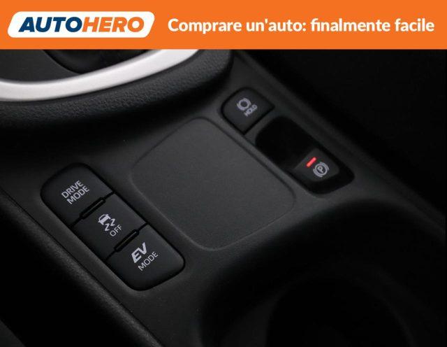 TOYOTA Yaris 1.5 Hybrid 5 porte Active