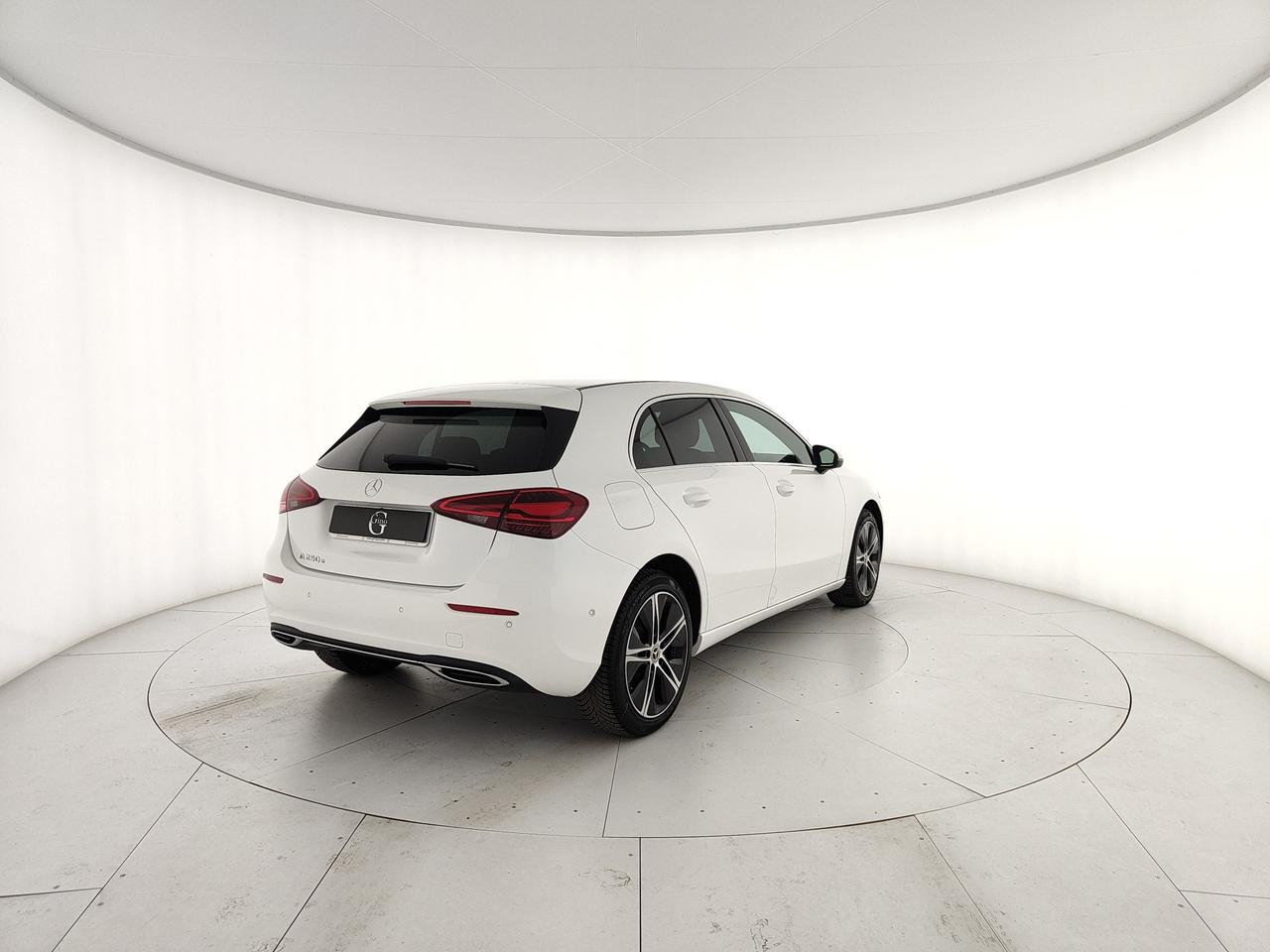 Mercedes-Benz A 250 e phev Progressive Advanced auto