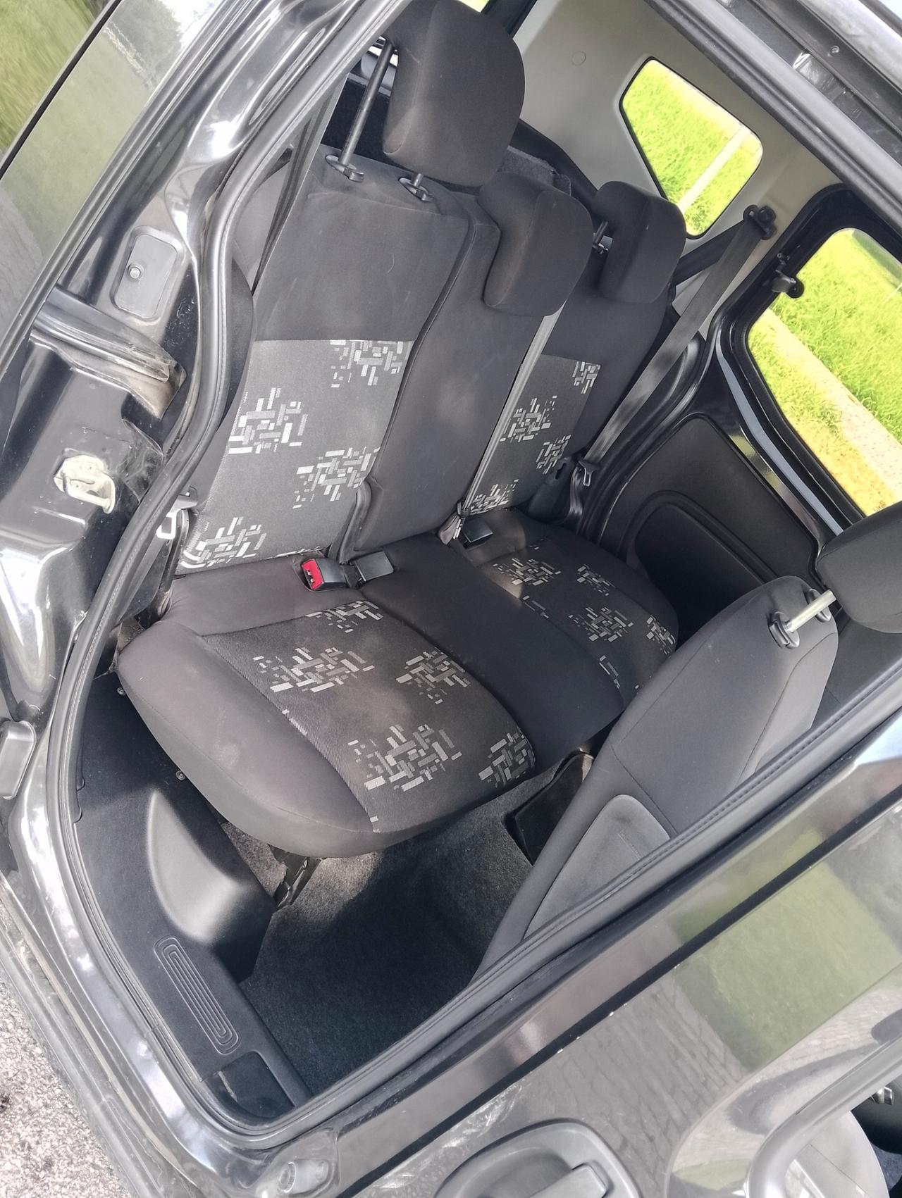 Fiat Qubo 1.4 cc metano perfetto stato tutti tagliandi certificati