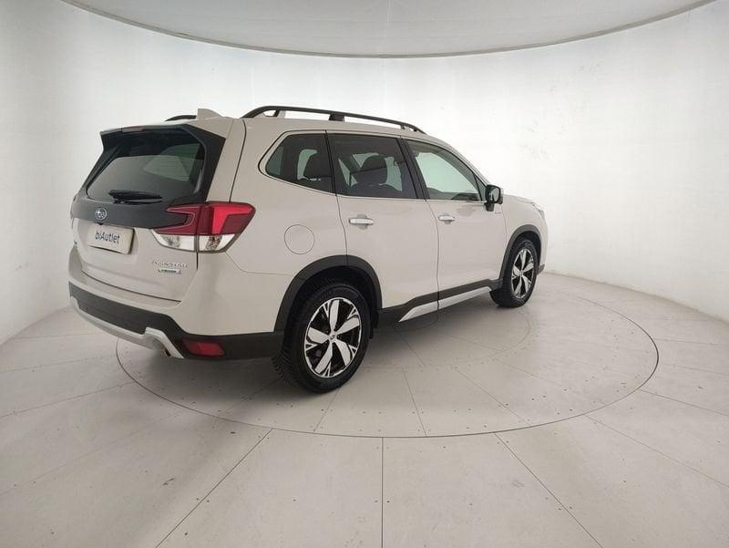Subaru Forester 2.0i e-boxer Premium lineartronic
