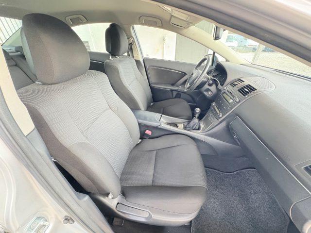 TOYOTA Avensis 2.0 D-4D KM E MOTORE ORIGINALI TAGLIANDI CERTIFICA