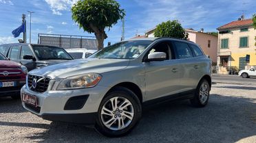 VOLVO - XC60 2.0 d4 Momentum 163cv geartronic