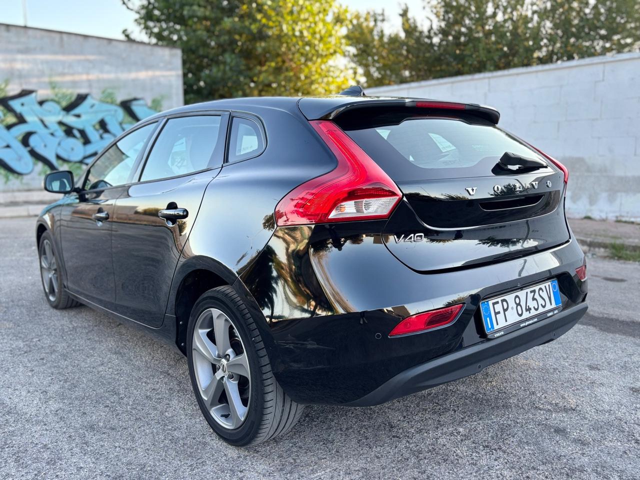 Volvo V40 D2 Geartronic Business Plus