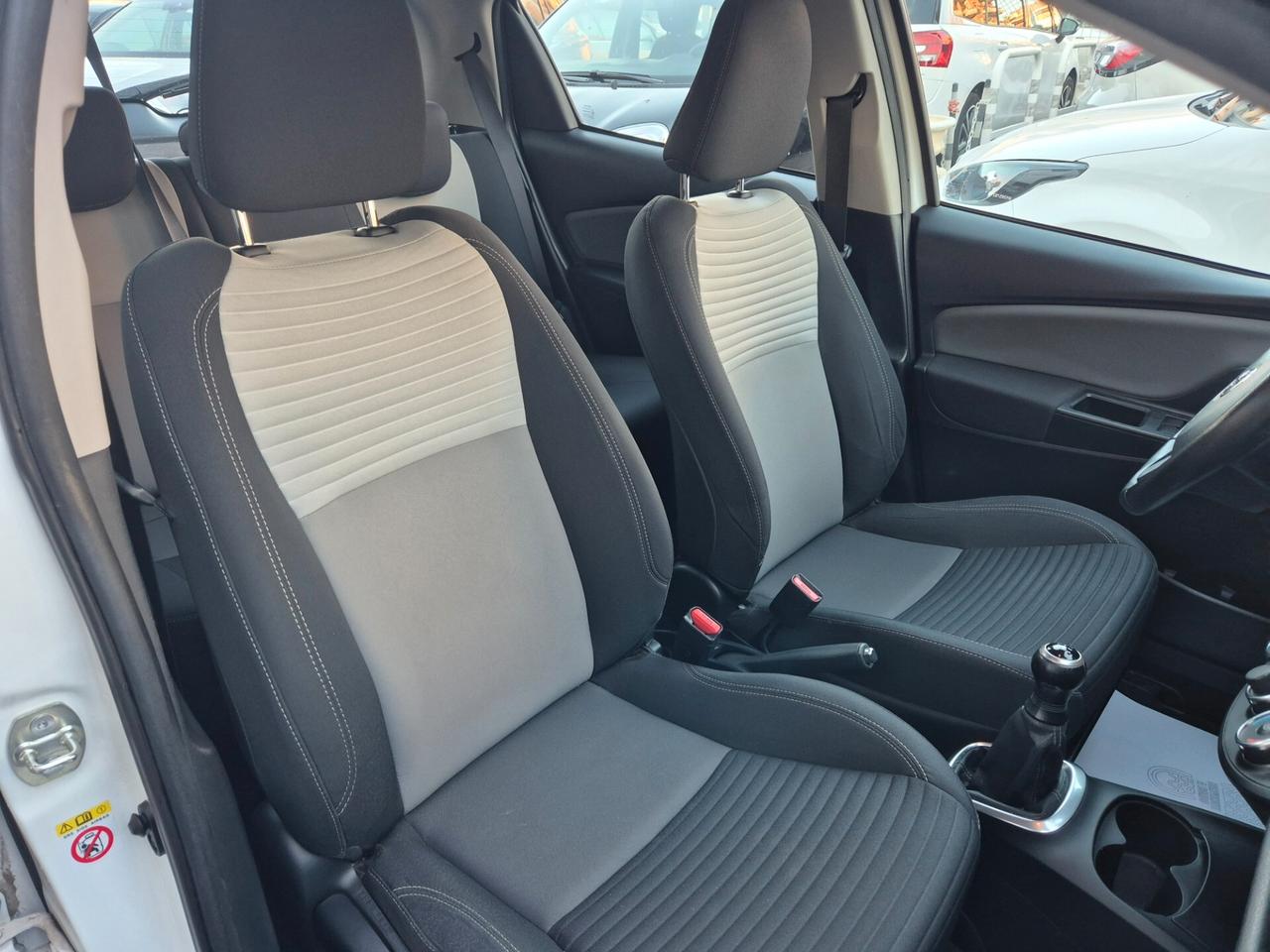 Toyota Yaris ACTIVE 1.0BENZINA 69CV