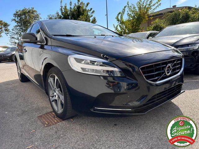 VOLVO V40 T2 Inscription Uniproprietario Certificata