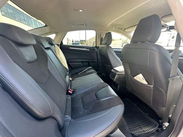 Ford Mondeo Full Hybrid 2.0 187 CV eCVT 4 porte Titanium Busin