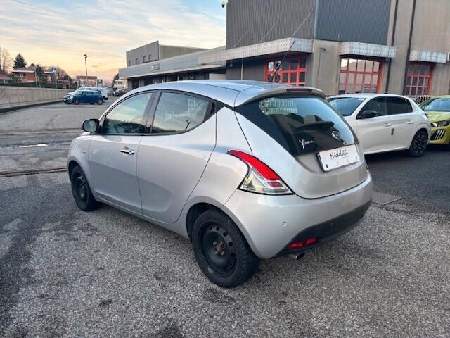 Lancia Ypsilon 1.2 69 CV 5 porte S&S Platinum