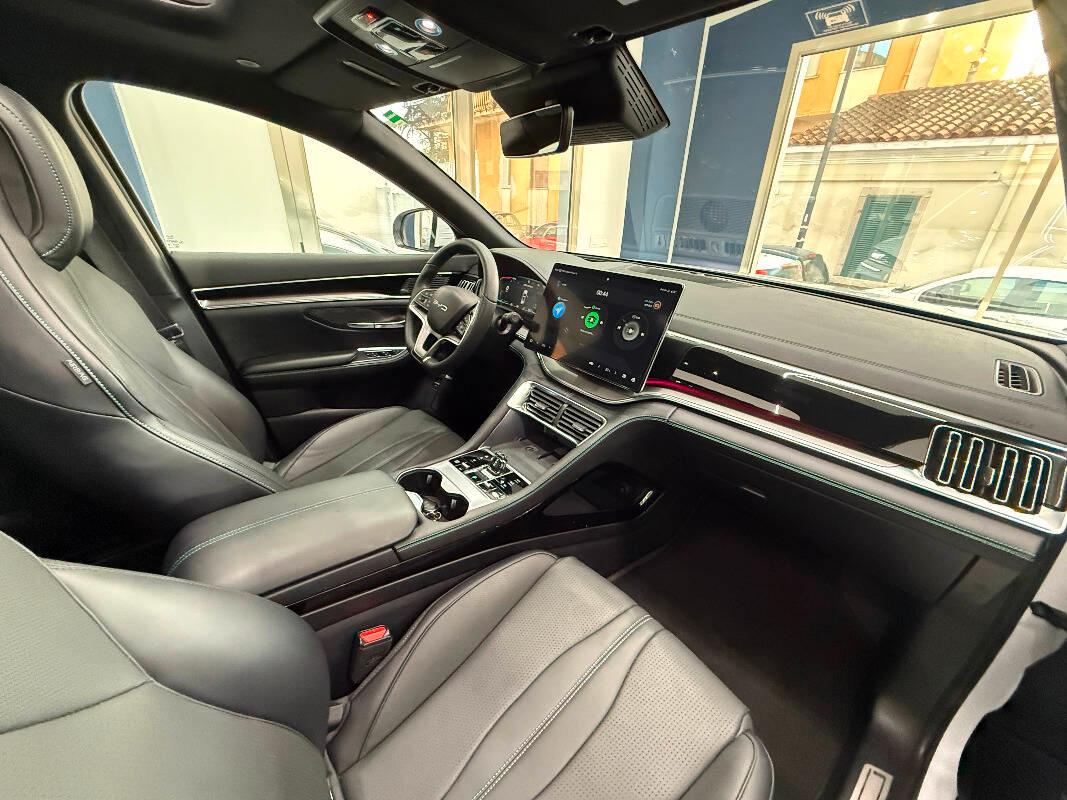 Byd Seal U DM-i BYD Seal U DM-i Plug-In Hybrid – 8 ANNI DI GARANZIA