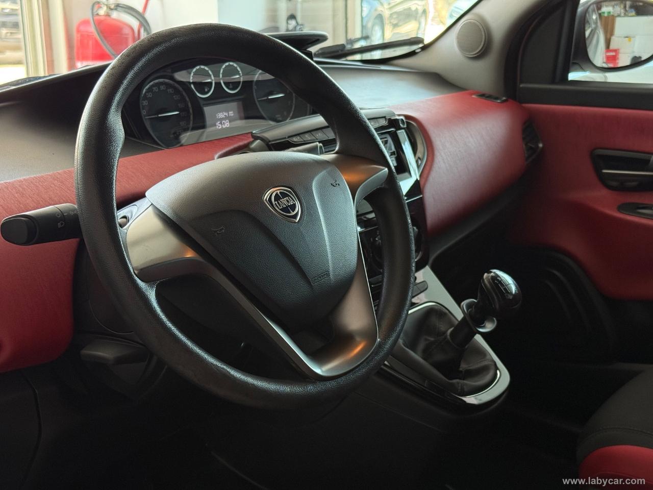 LANCIA Ypsilon 0.9 T.Air 85CV 5p. Met.Ec. Gold