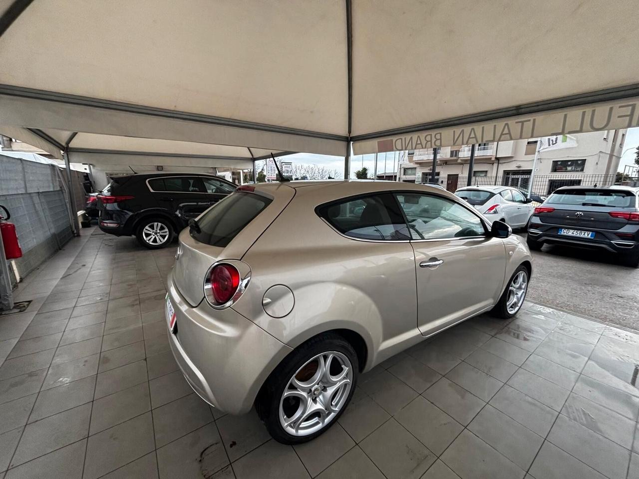 Alfa Romeo MiTo 1.3 JTDm 16V 90 CV Distinctive Sport Pack