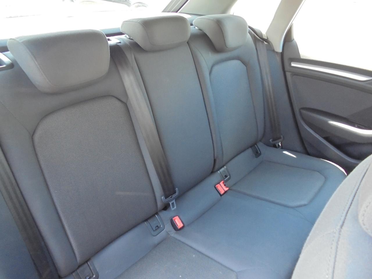 Audi A3 SPB 35 TDI S tronic Business