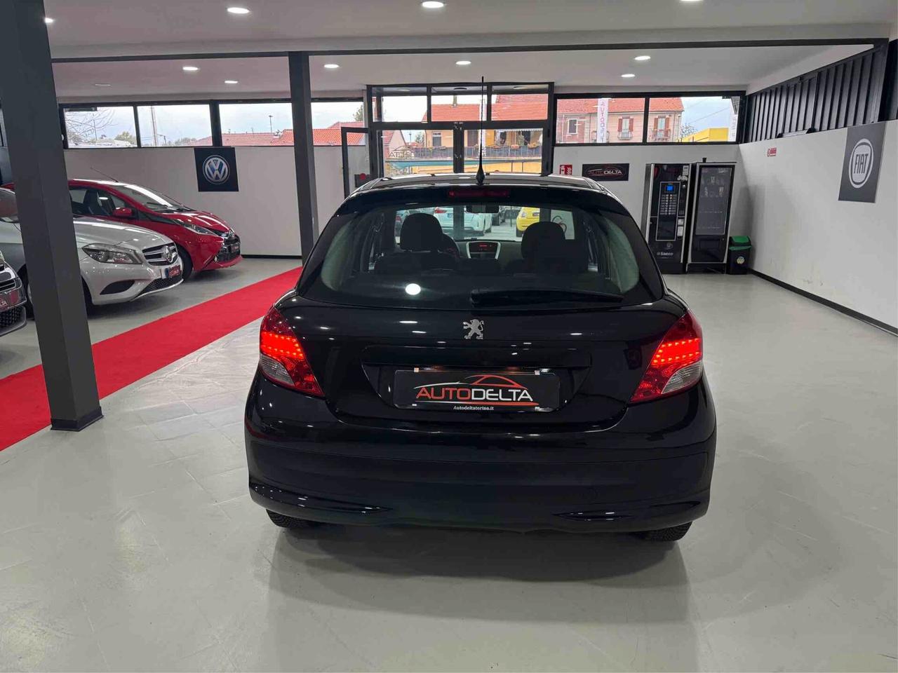 Peugeot 207 1.4 8V 75CV 5p. Energie