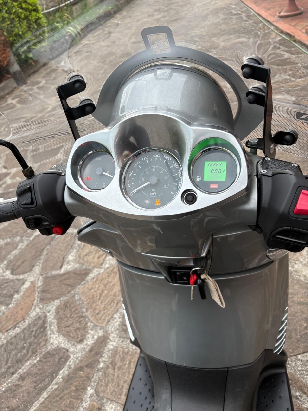 Aprilia Scarabeo 400