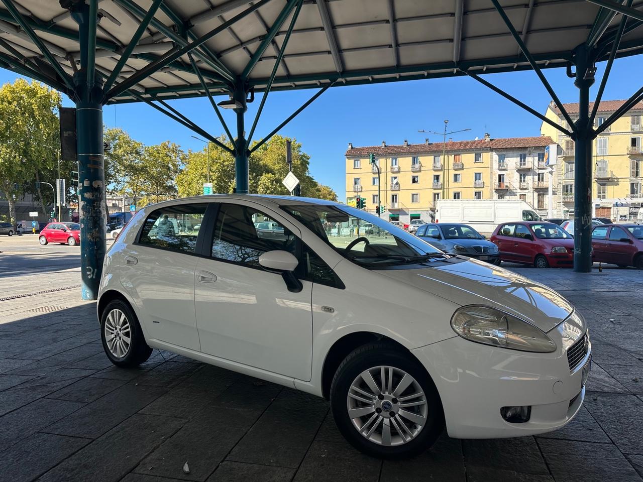 Fiat Grande Punto 1.9 MJT 120 CV 5 porte tutti i lavori fatti