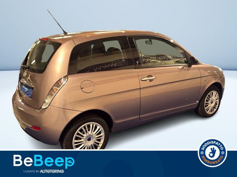 Lancia Ypsilon 1.2 8V PLATINO