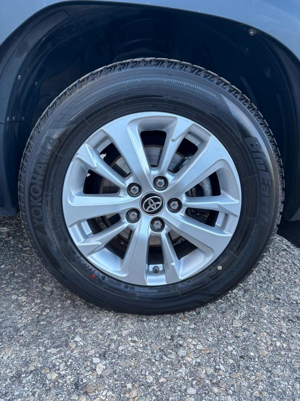 Toyota Yaris Cross 1.5 Hybrid 5p. E-CVT Business