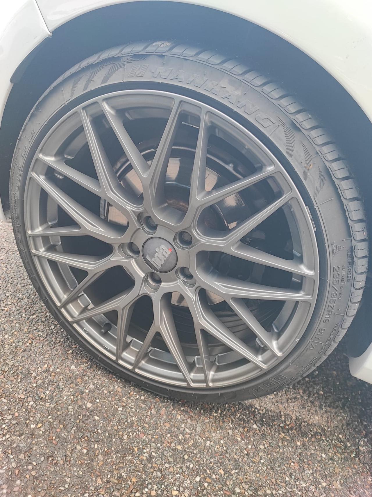 Volkswagen Golf 2.0 TSI 4mot. DSG 5p. R