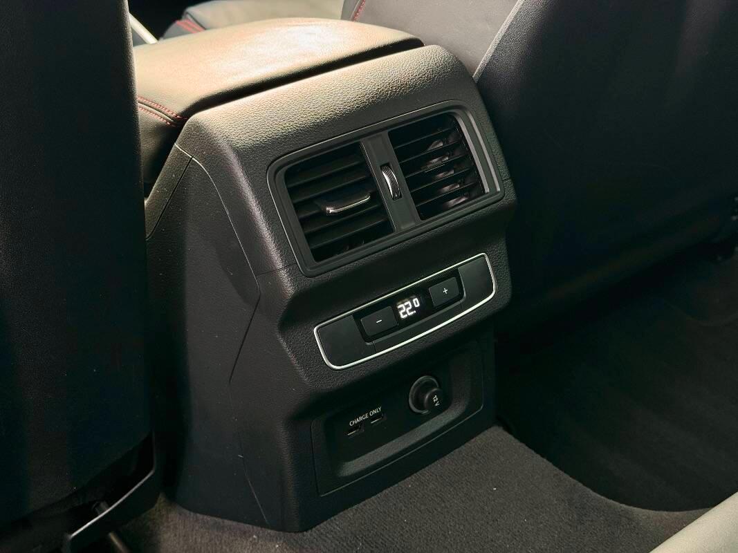 Audi Q5 Sportback 40 2.0 tdi mhev 12V S line quattro s-tronic