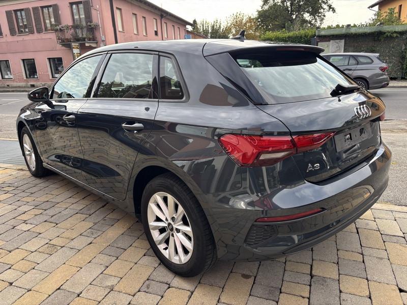 Audi A3 Sportback 30 2.0 tdi Business LED-NAVI-16"