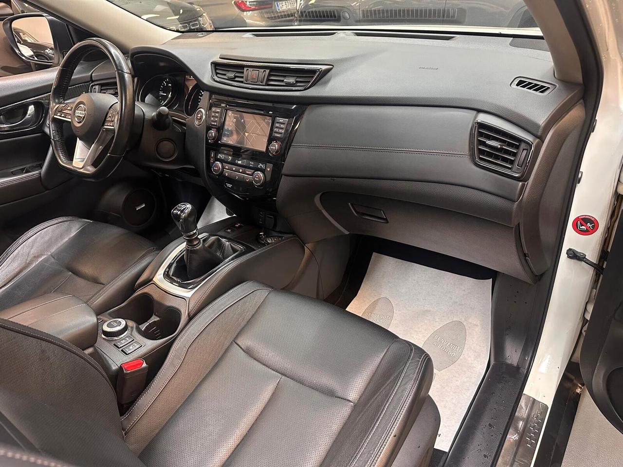 Nissan X-Trail 1.6 dci Tekna 4wd * FULL-OPTIONAL *