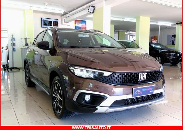 FIAT Tipo 1.6 MJT S&S Cross IVATA (FULL LED+NAVI)