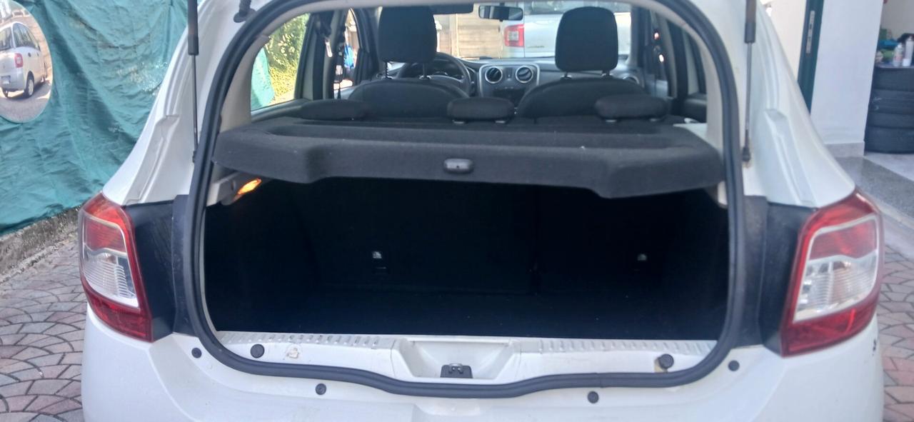 Dacia Nuova Sandero 1.2 GPL neopatentati