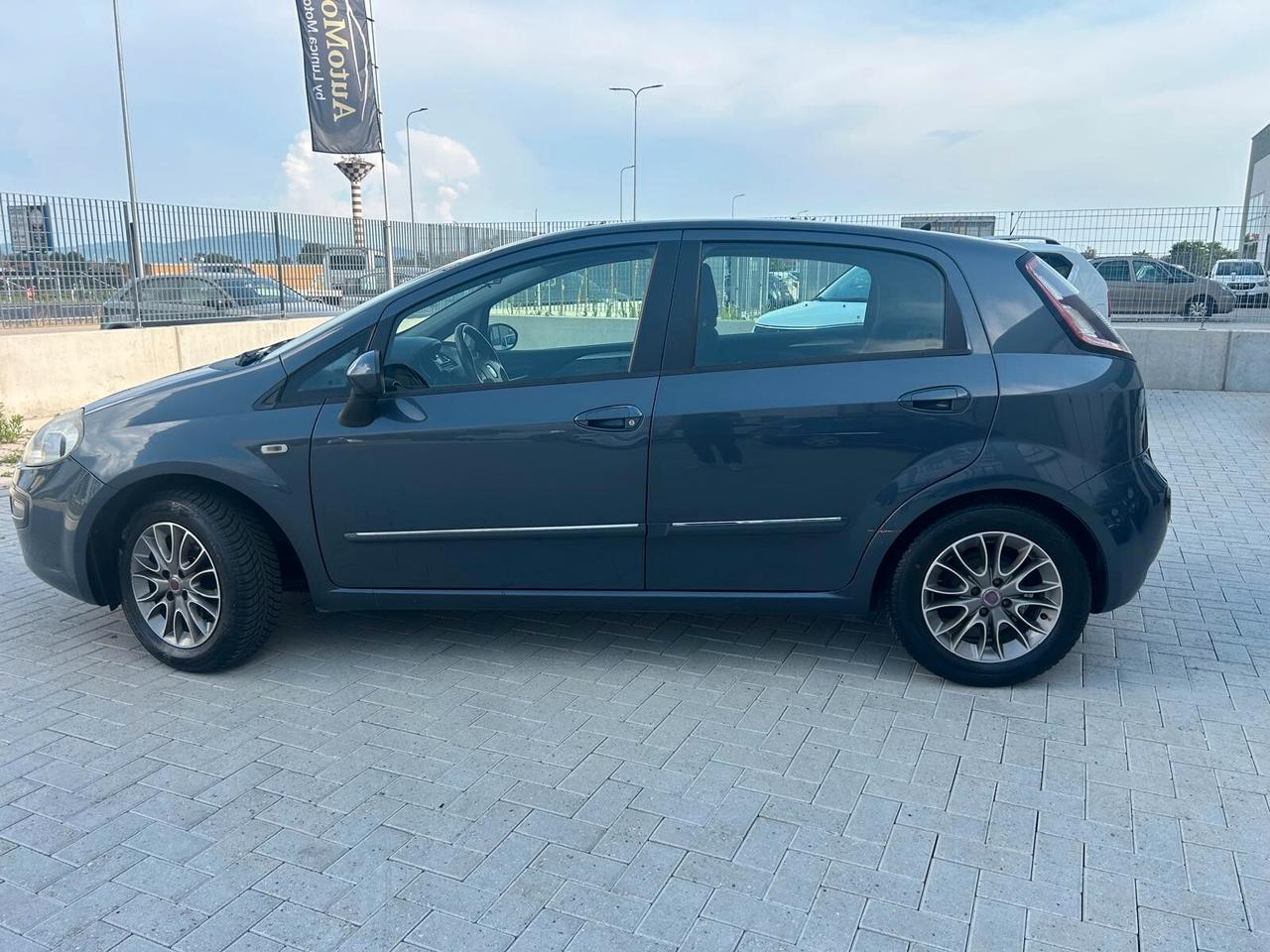 Fiat Punto Evo 1.2 5 porte Dynamic ok neopatentati