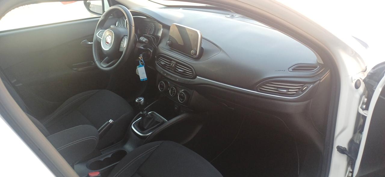 Fiat Tipo 1.6 Mjt S&S SW S-Design