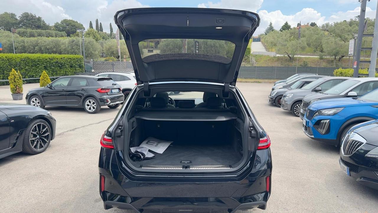 Bmw 540 540d M-SPORT PRO/XDRIVE/TETTO/CERCHI R21/PRONTA CONSEGNA/UFFICIALE/