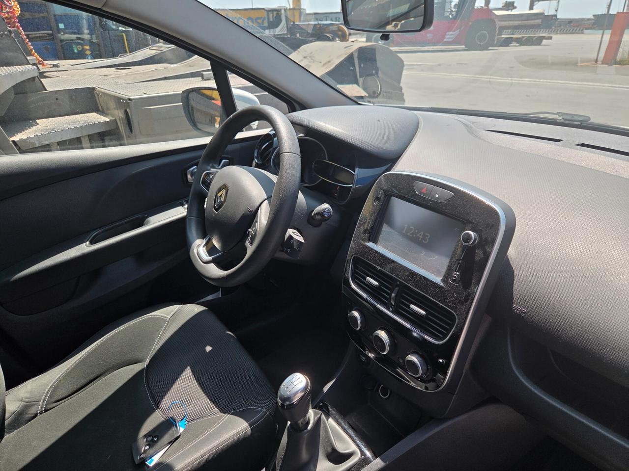 Renault Clio dCi 8V 75 CV 5 porte Duel
