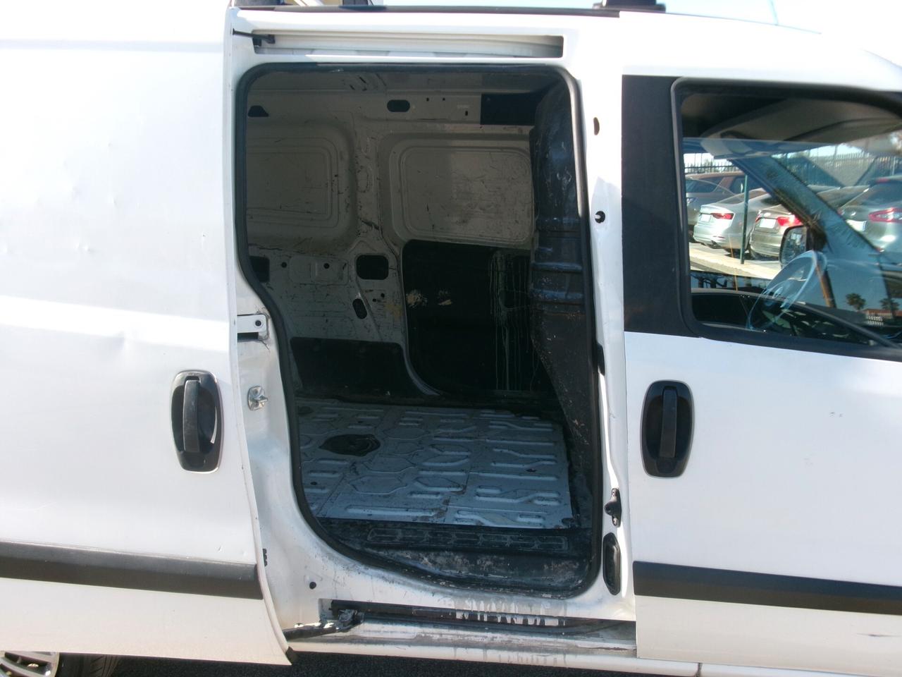 Fiat DOBLO MAXI 3 POSTI 1.6 MULTIJET NAVIGAT/SENS POST CARROZZERIA COME DA FOTO