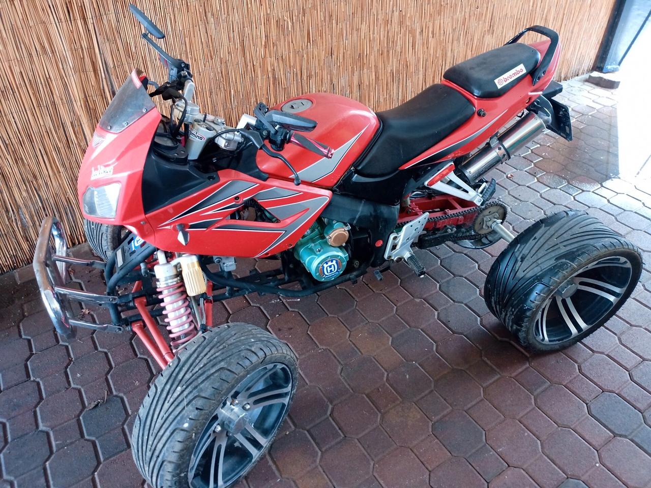 Genata Altro Quad targato stradale 250