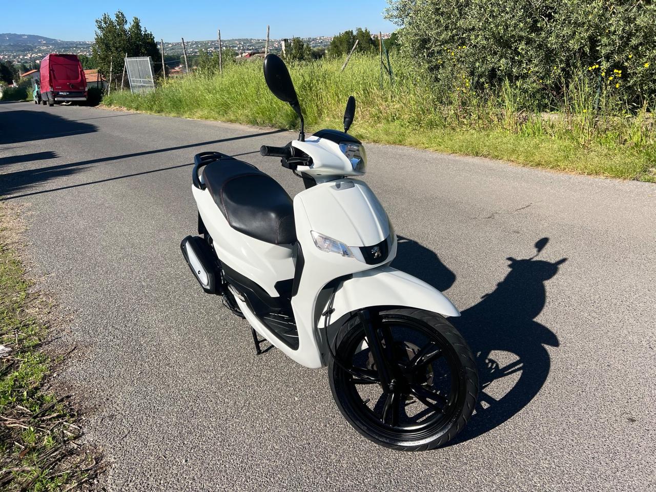 Peugeot Tweet 125