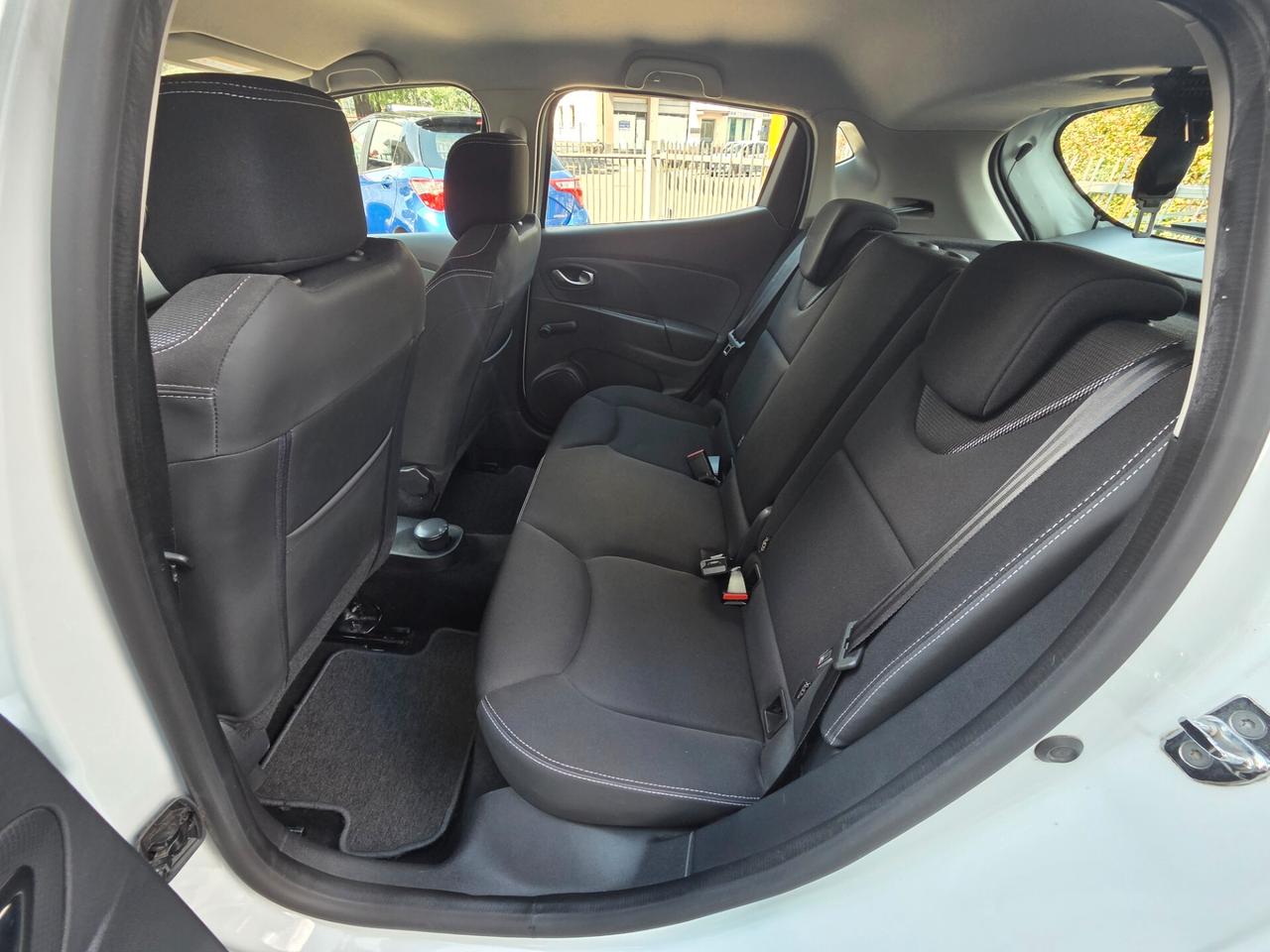 Renault Clio 0.9 TCE 75cv Moschino / UNICOPROPRIETARIO