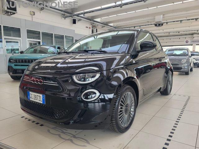 FIAT 500 Icon Berlina 42 kWh accessoriata LED ecc