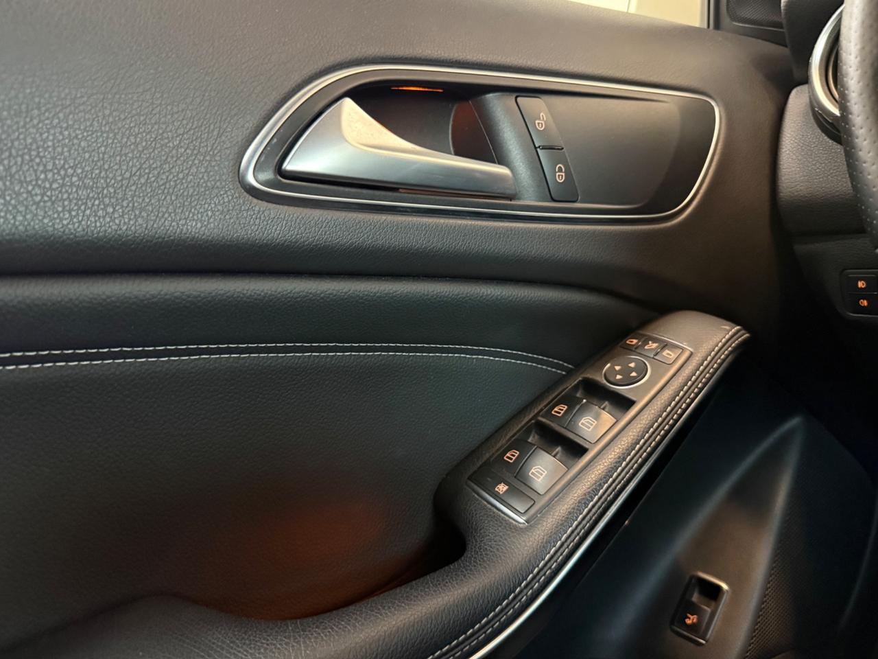 Mercedes-benz GLA 200 d Automatic Premium