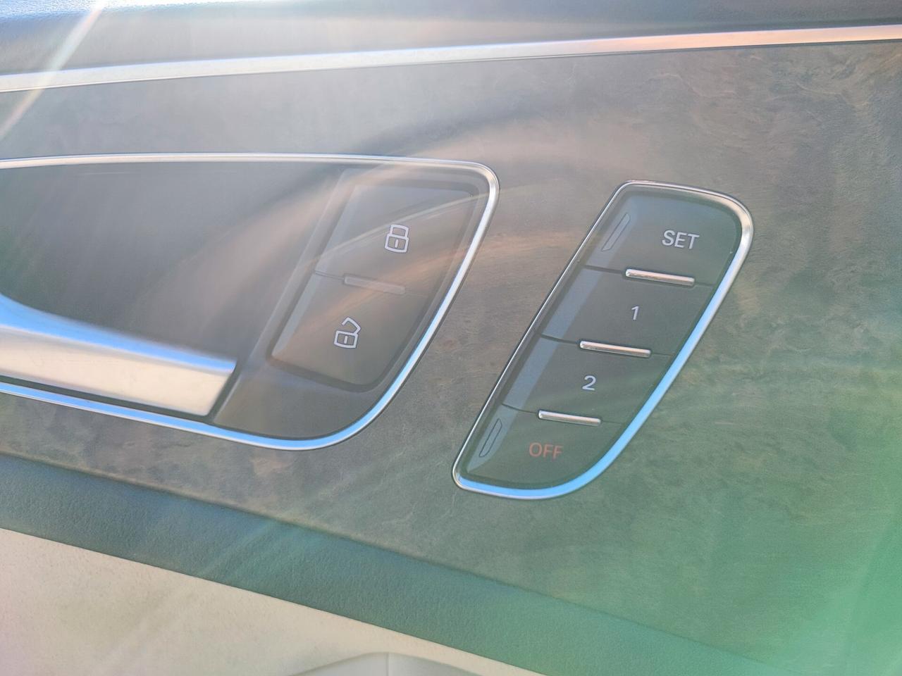 Audi A6 Avant 3.0 TDI quattro S tronic Business Plus