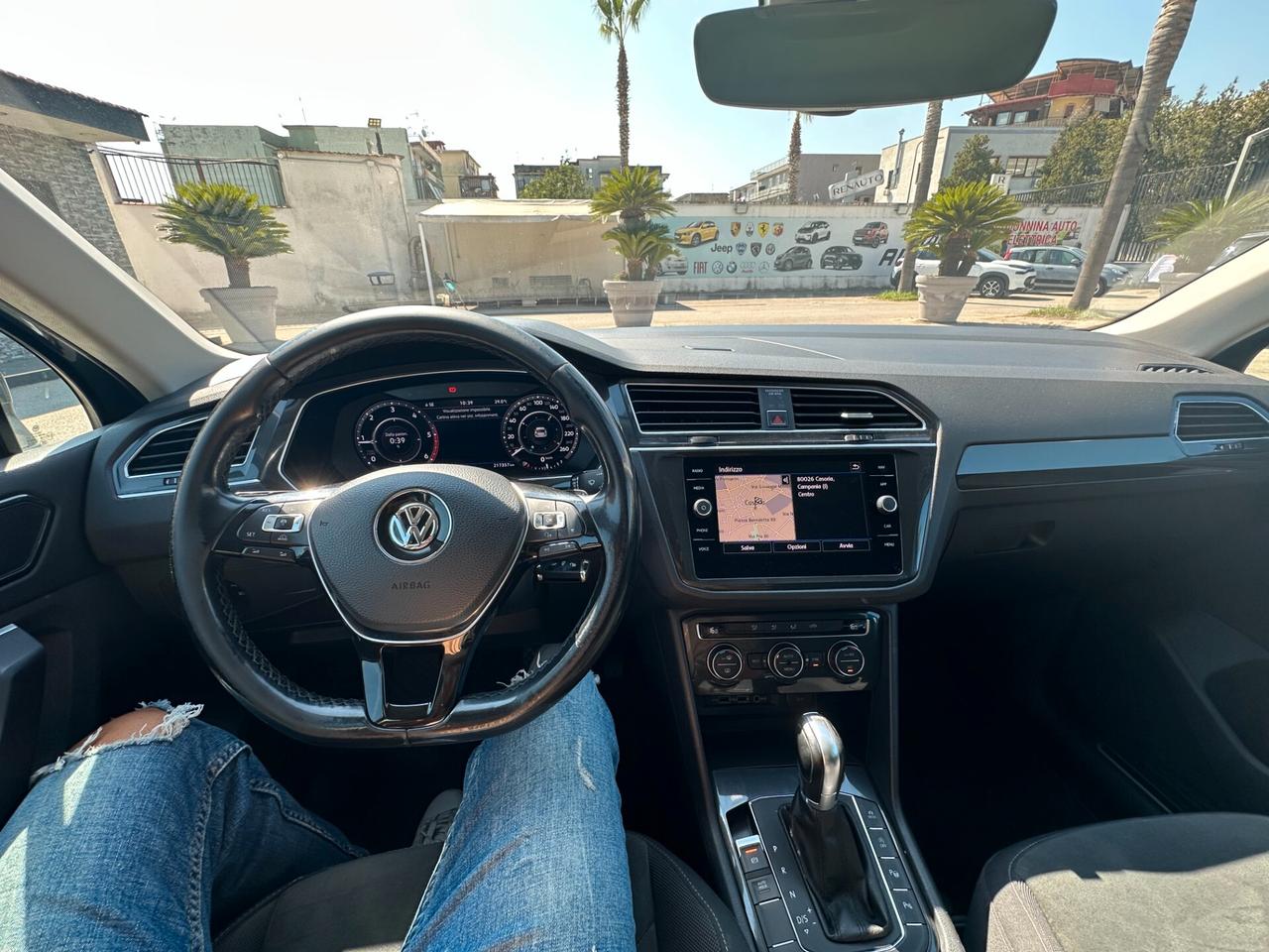 Volkswagen Tiguan 2.0 TDI SCR DSG Business BlueMotion Technology R-LINE
