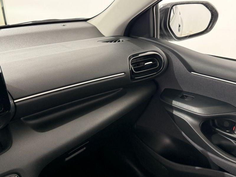 Toyota Yaris Hybrid Active MY22