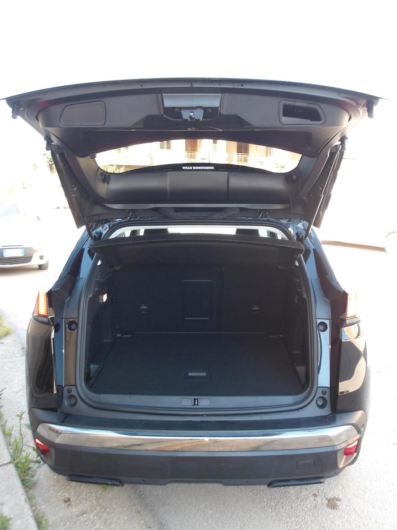 PEUGEOT 3008 1.5 bluehdi Allure s&s 130cv eat8