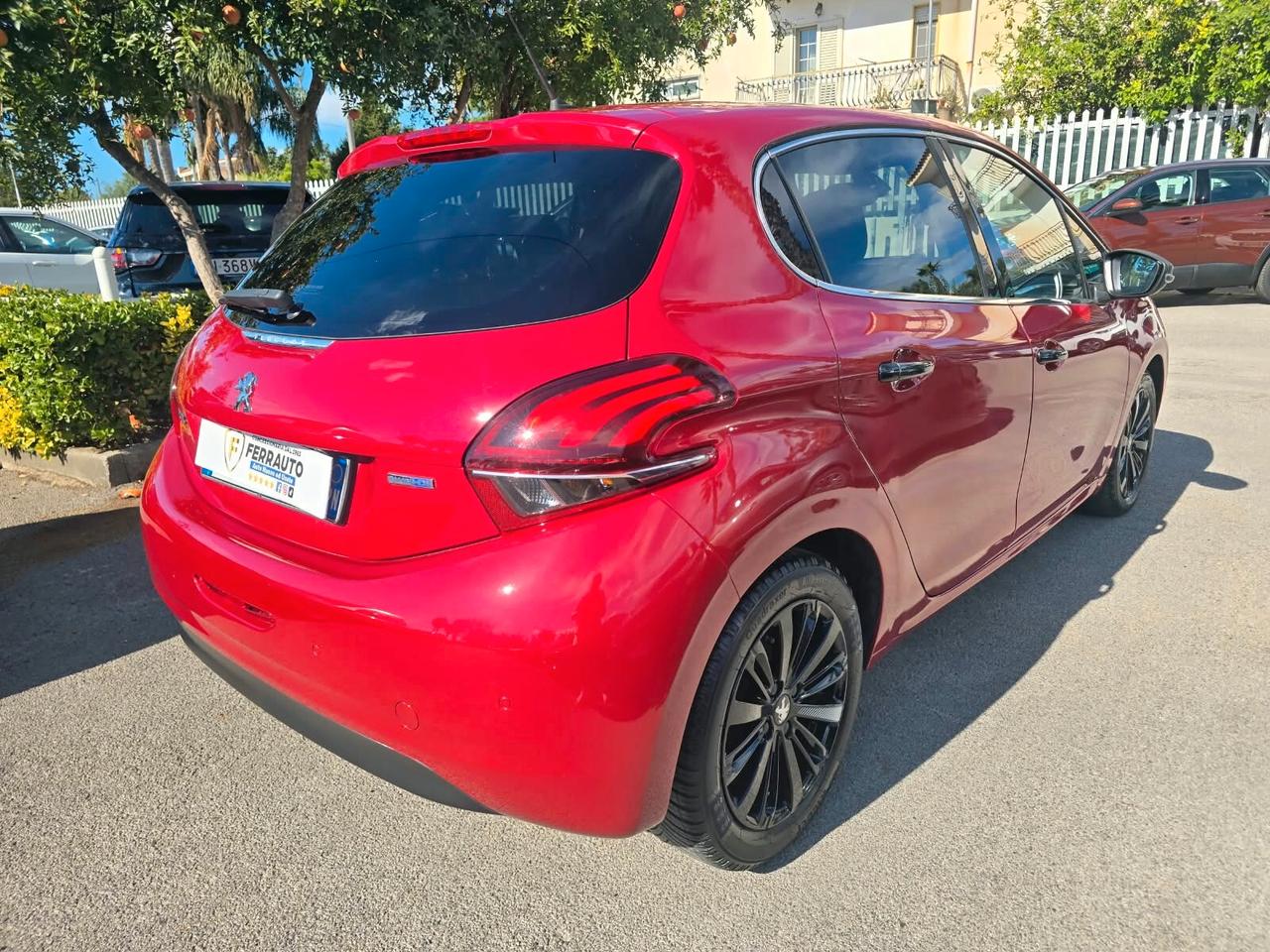 Peugeot 208 BlueHDi 75 5 porte Allure