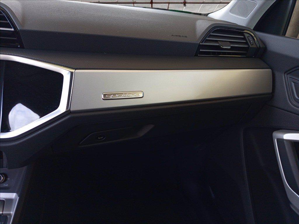 AUDI Q3 35 2.0 tdi Business quattro s-tronic del 2023