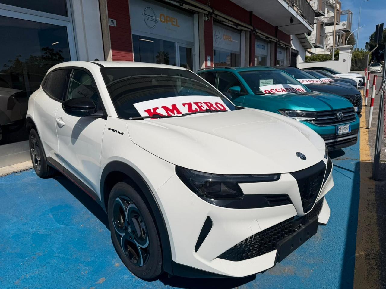 Alfa Romeo Junior ALLESTIMENTO VELOCE + PACCHETTI
