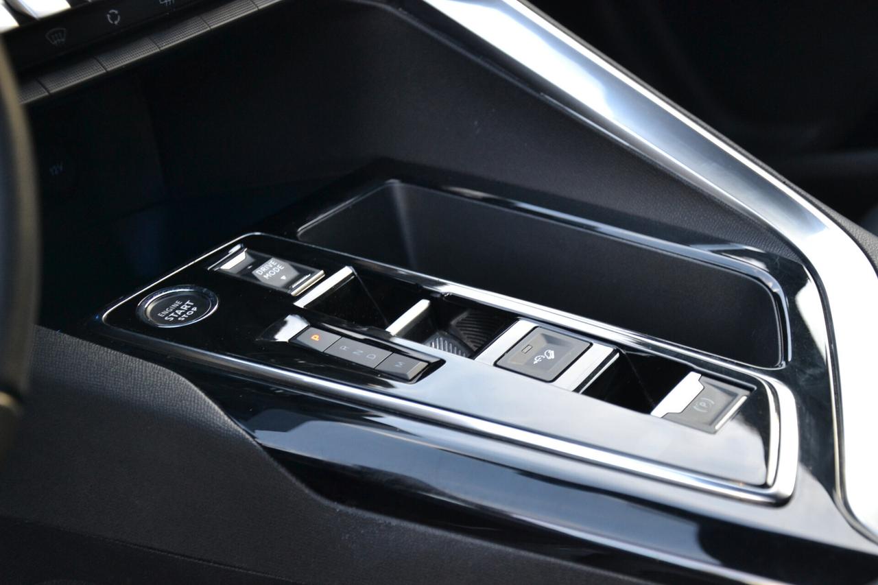 Peugeot 5008 1.5 HDi 130CV 7 POSTI AUT.**PREZZO REALE**UNIPRO'*