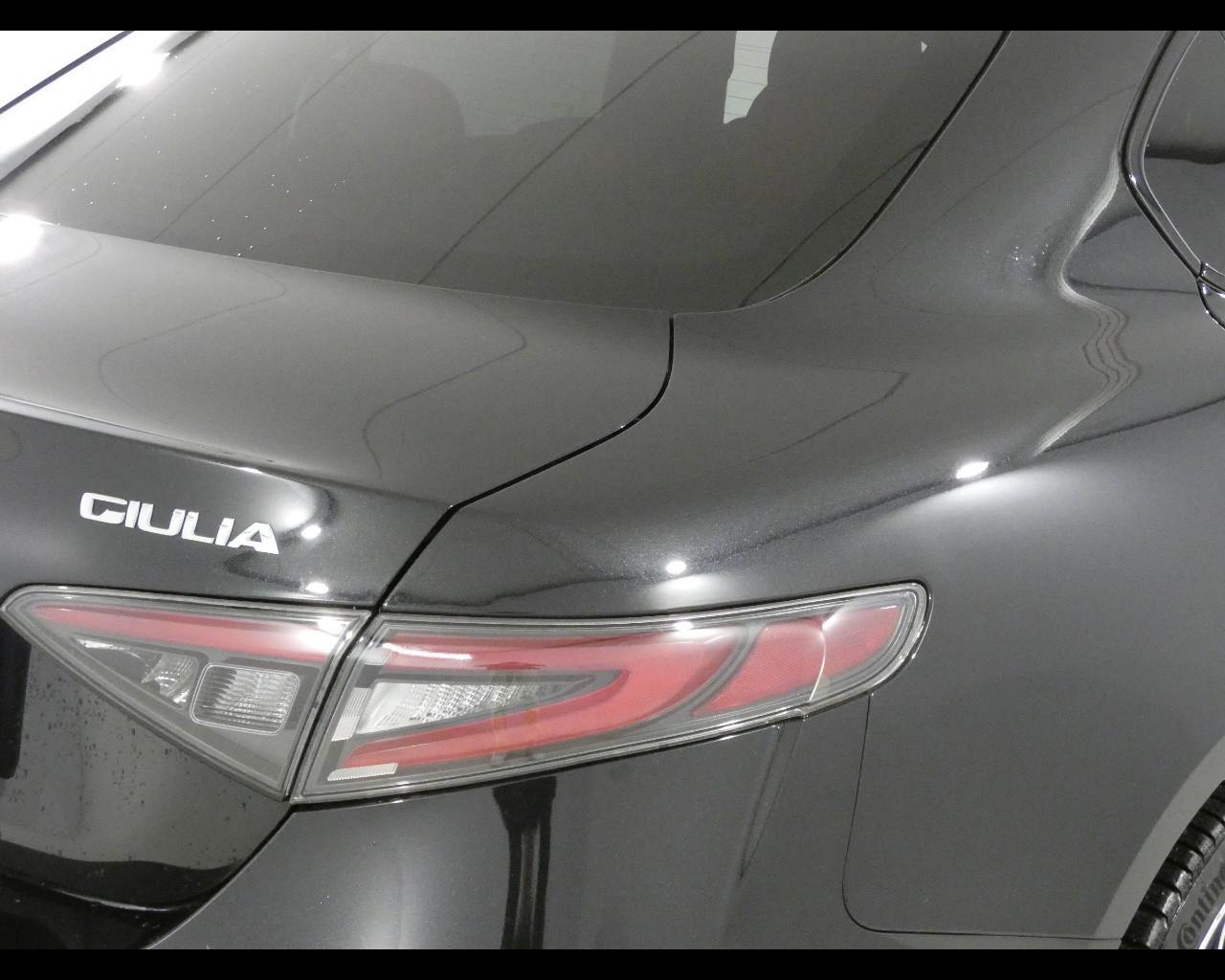 ALFA ROMEO Giulia (2016) - Giulia 2.2 Turbodiesel 210 CV AT8 AWD Q4 Veloce