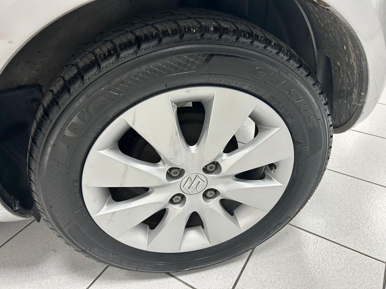 Suzuki Splash 1.0b 98.000km 2008