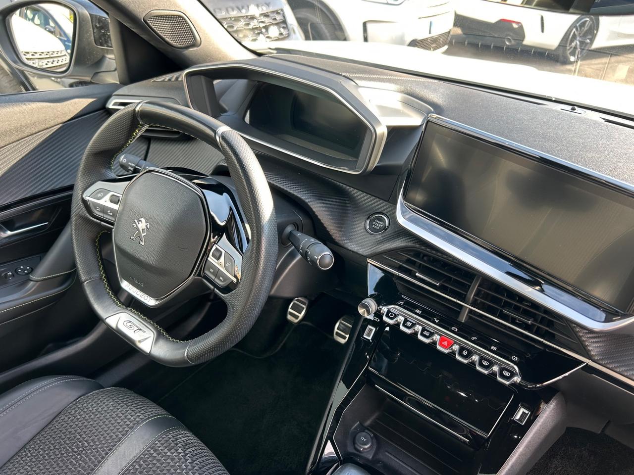 Peugeot 2008 PureTech 130 S&S GT