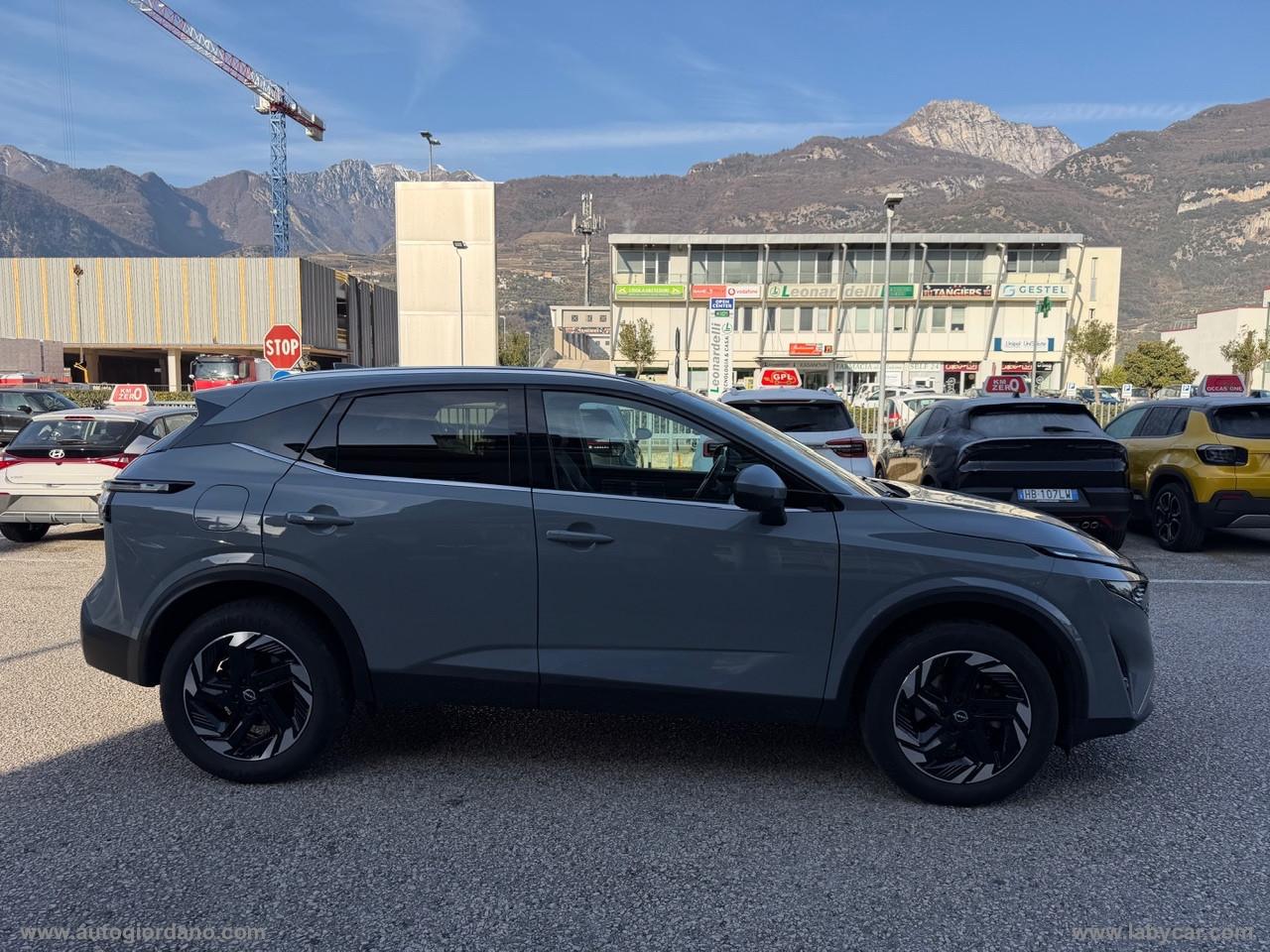 NISSAN Qashqai MHEV 158 CV Xtronic N-Connecta COLORE CERAMIC GREY